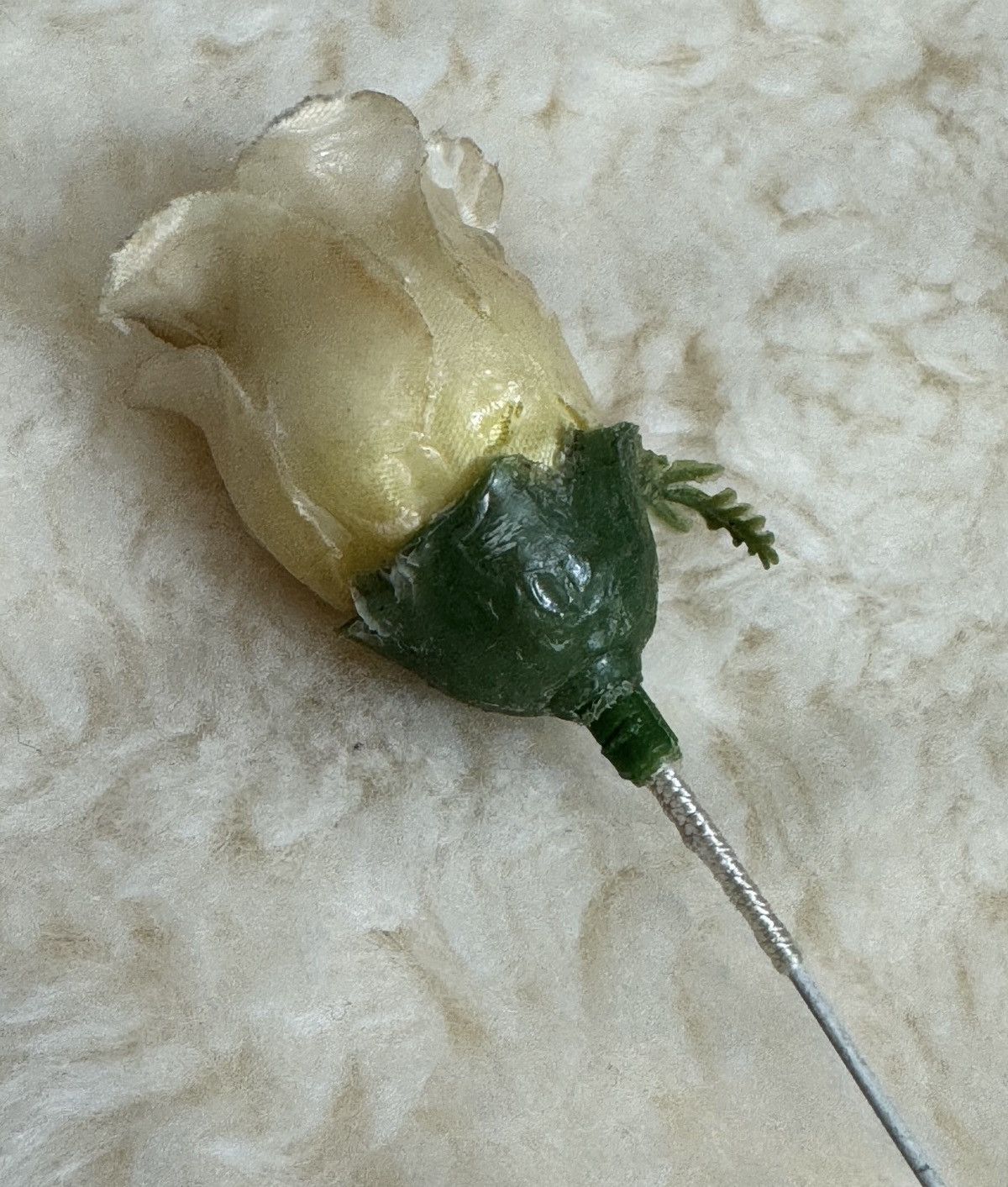Number (N)ine Number (N)ine Plastic Flower Size ONE SIZE - 2 Thumbnail