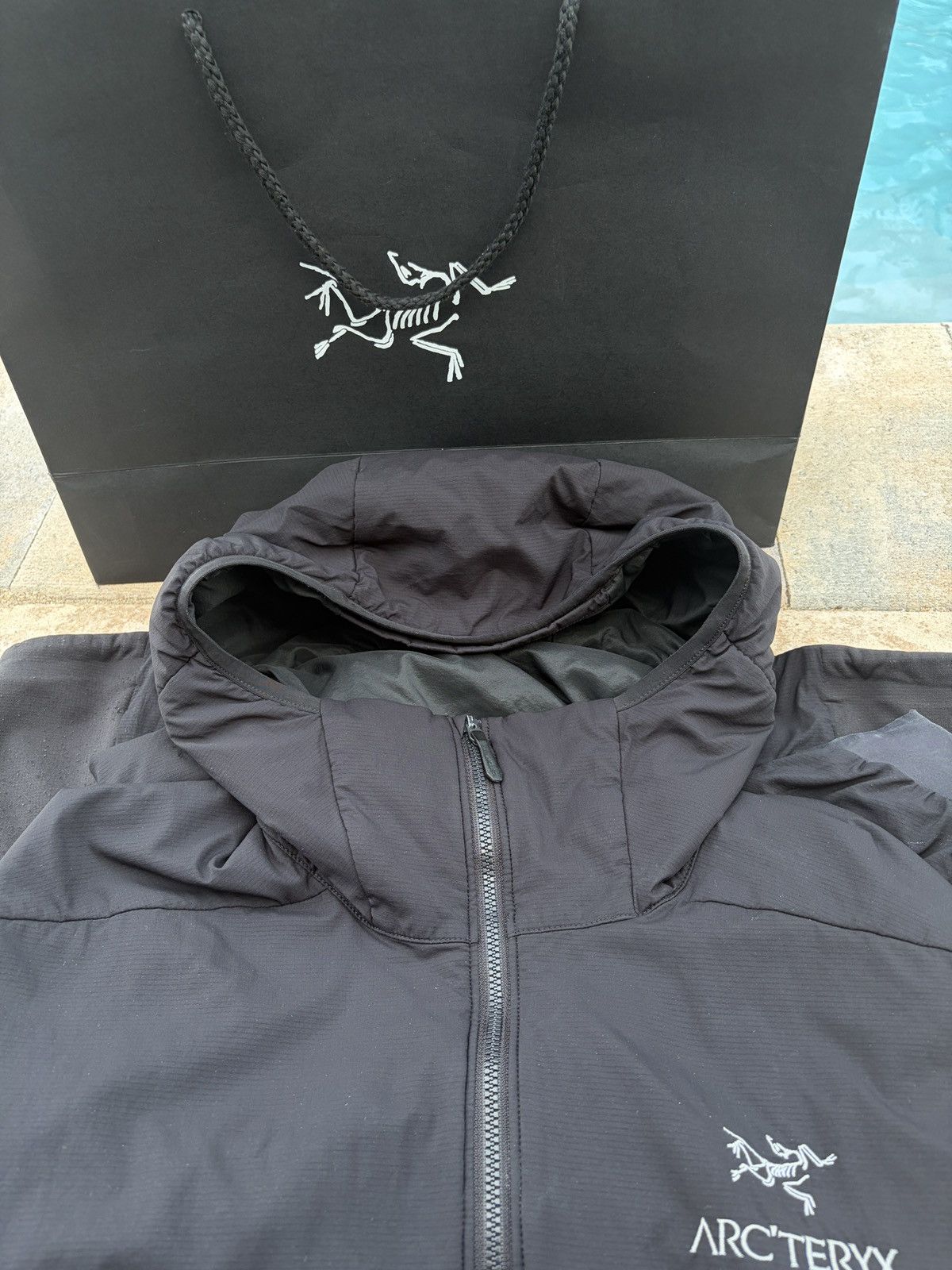 Arc'teryx Arc’teryx Atom LT ‘Black’ Size US M / EU 48-50 / 2 - 5 Thumbnail