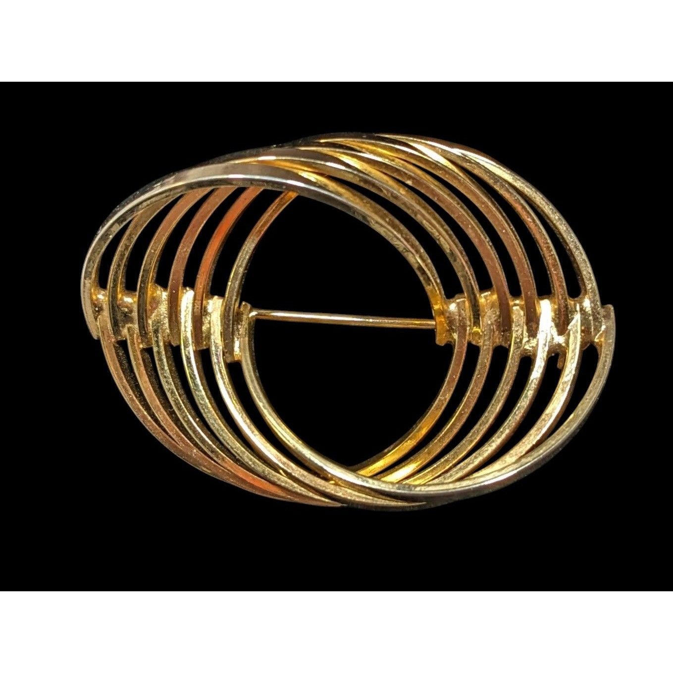 Other Vintage Interlocking Rig Gold Tone Brooch Size ONE SIZE - 1 Thumbnail