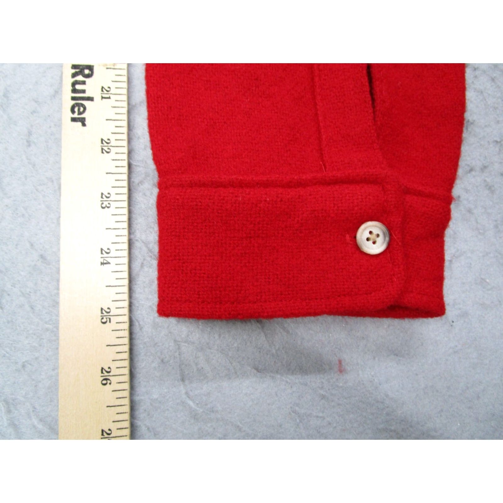 Vintage VINTAGE Woolrich Wool Shirt Mens Large Red Button-Up Long Sleeve Outdoor Retro Workwear Size US L / EU 52-54 / 3 - 8 Thumbnail