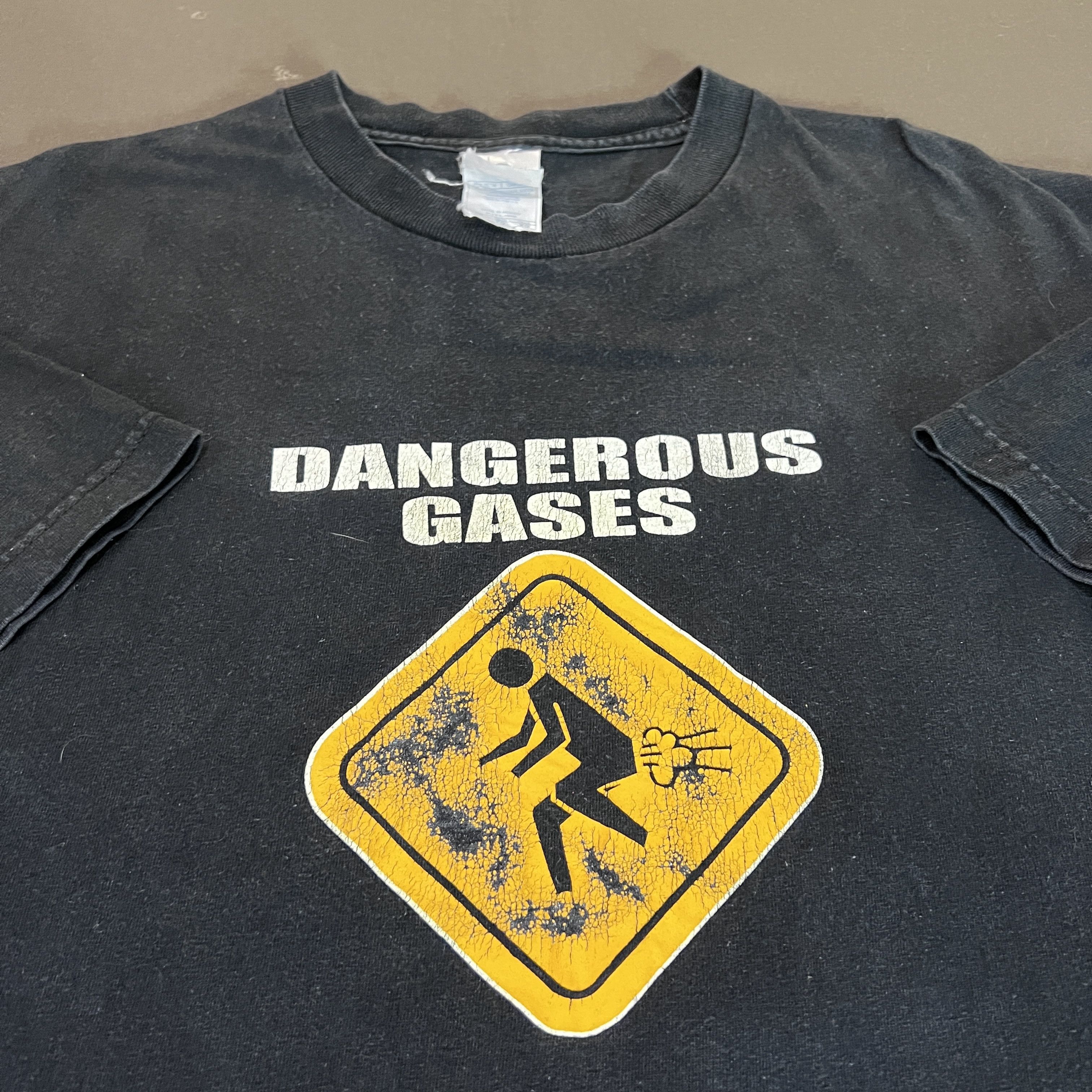 Vintage Vintage Y2K Dangerous gases Tee XL Faded Size US XL / EU 56 / 4 - 1 Thumbnail