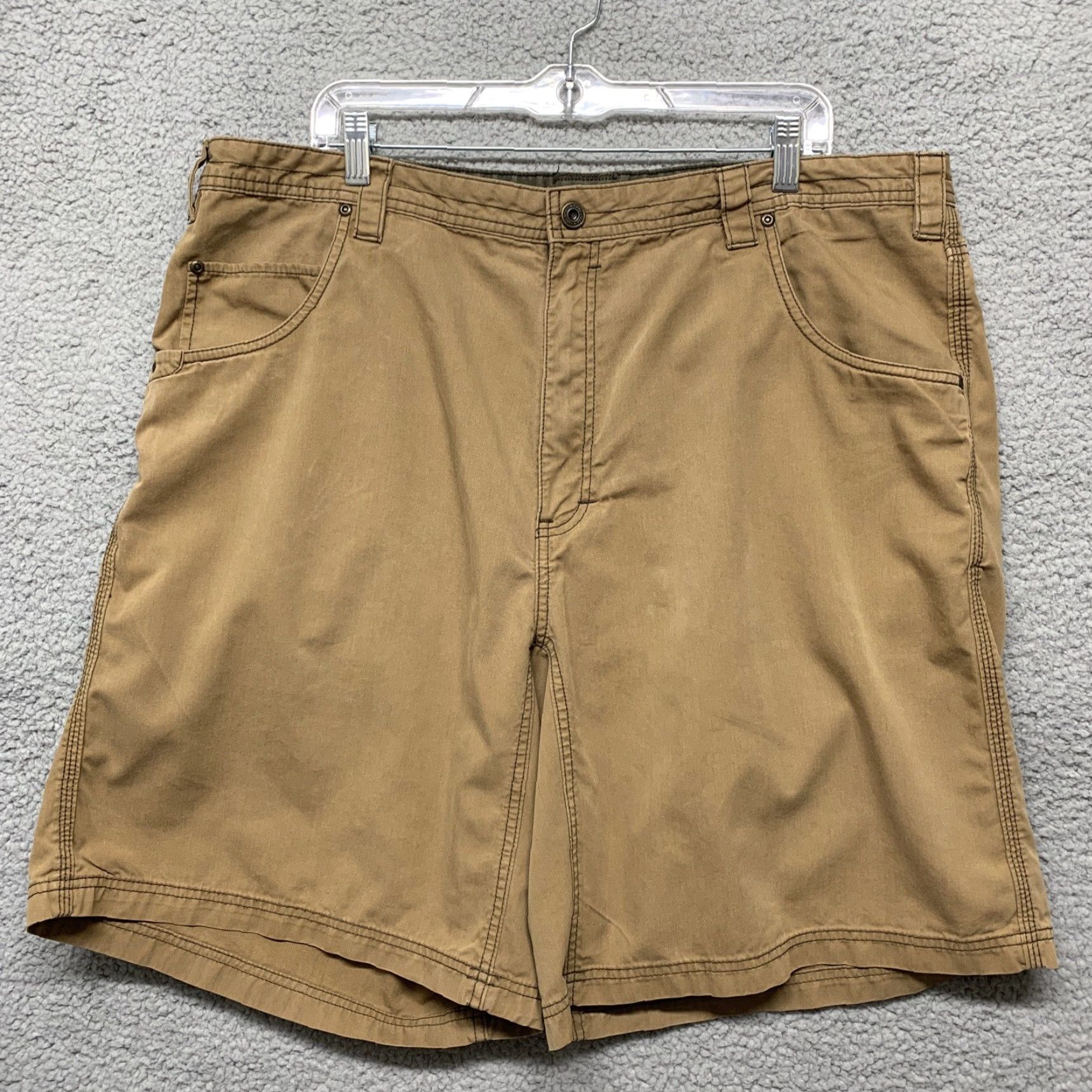 Vintage Cabela's Men's Shorts Size 42 Light Brown Bermuda 5-Pocket Belt Loops Flat Front Inseam 9.5 in. Classic Fit Adult Casual Size US 42 / EU 58 - 2 Thumbnail