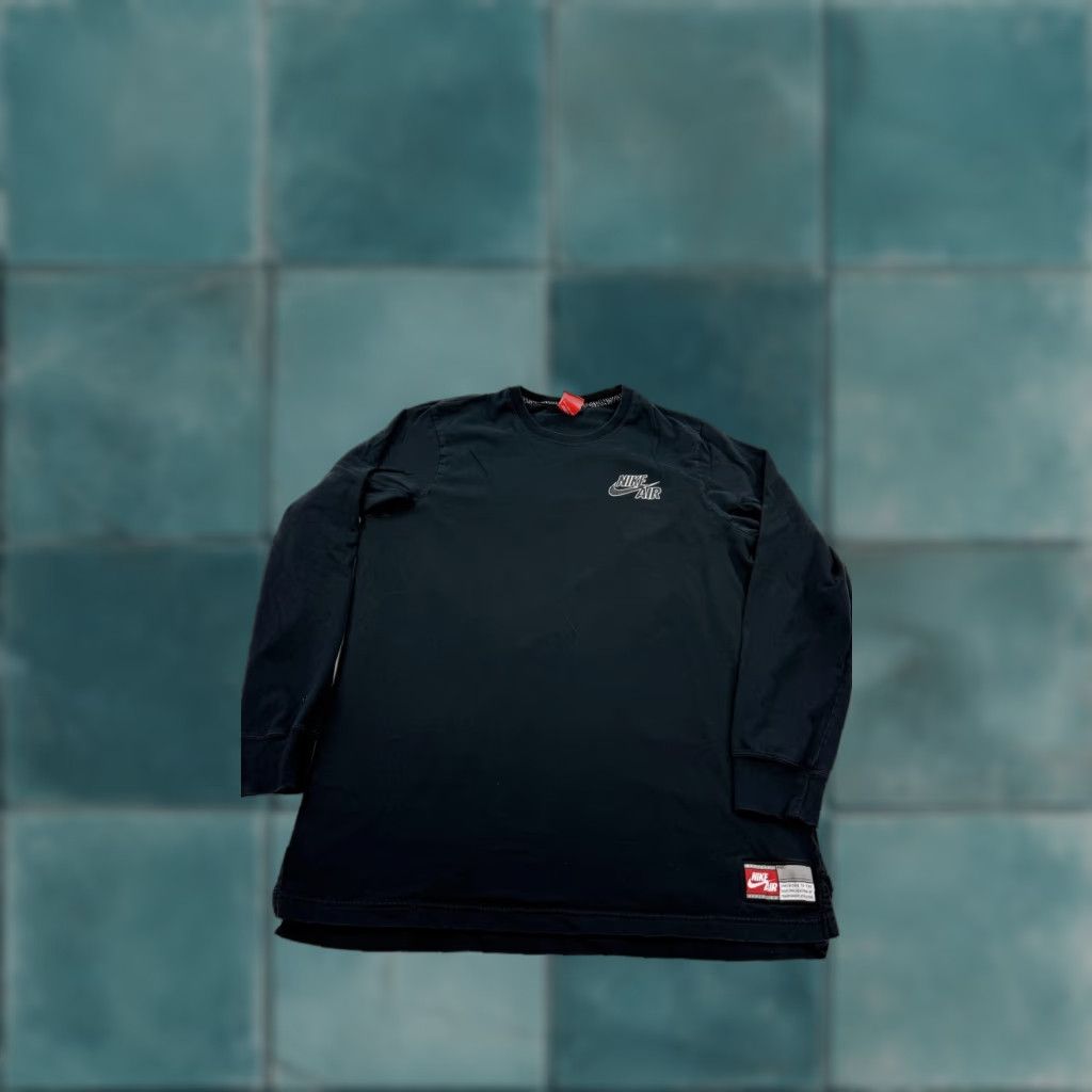 Nike Nike Air Shirt Black XL Mens 82 Long Sleeve Graphic Tee Athletic Casual Size US XL / EU 56 / 4 - 1 Thumbnail