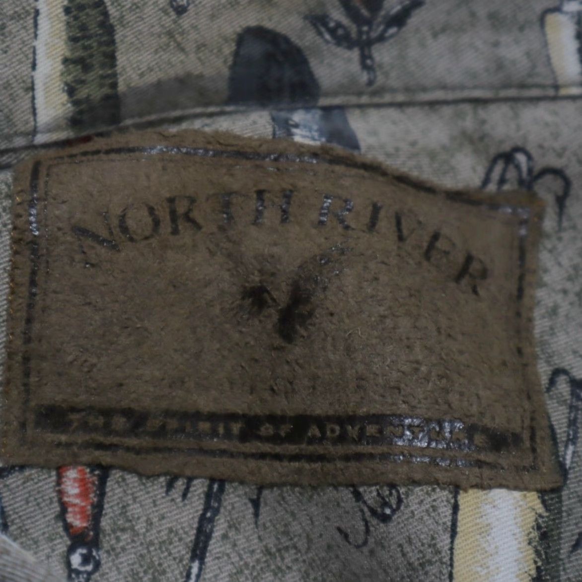 Vintage North River Fishing Lure Cotton All Over Print Button Down Shirt Gray Men's XL Size US XL / EU 56 / 4 - 5 Thumbnail