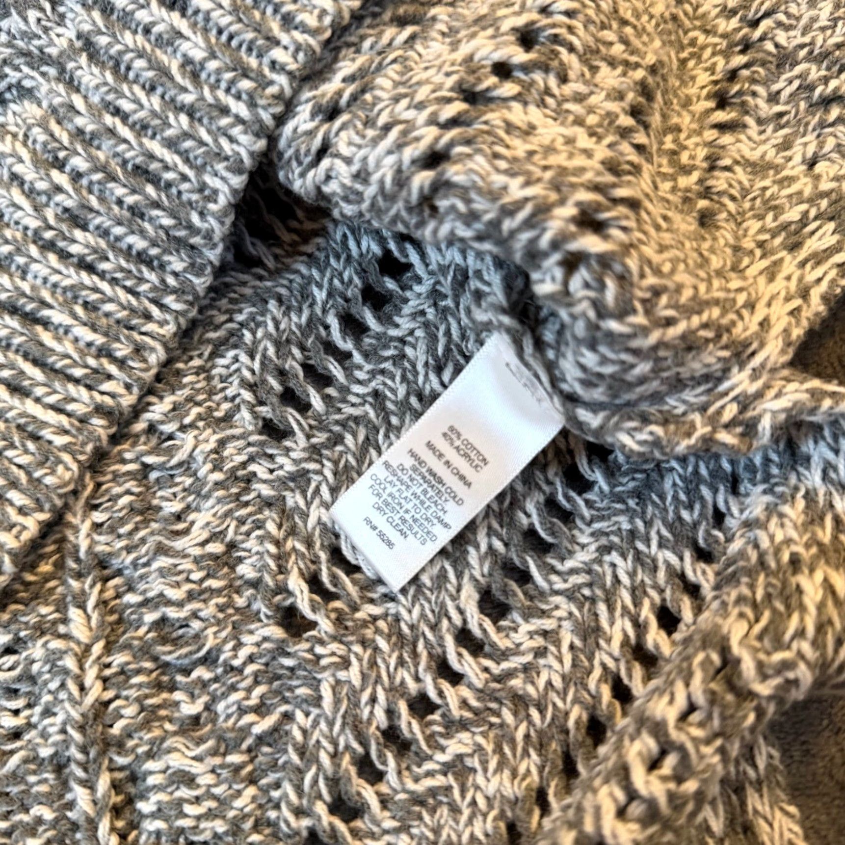Express Express Sweater Women Small Gray V-Neck Long Sleeve Cable Knit Marled Open Knit Pullover Casual Womens Size S / US 4 / IT 40 - 5 Thumbnail