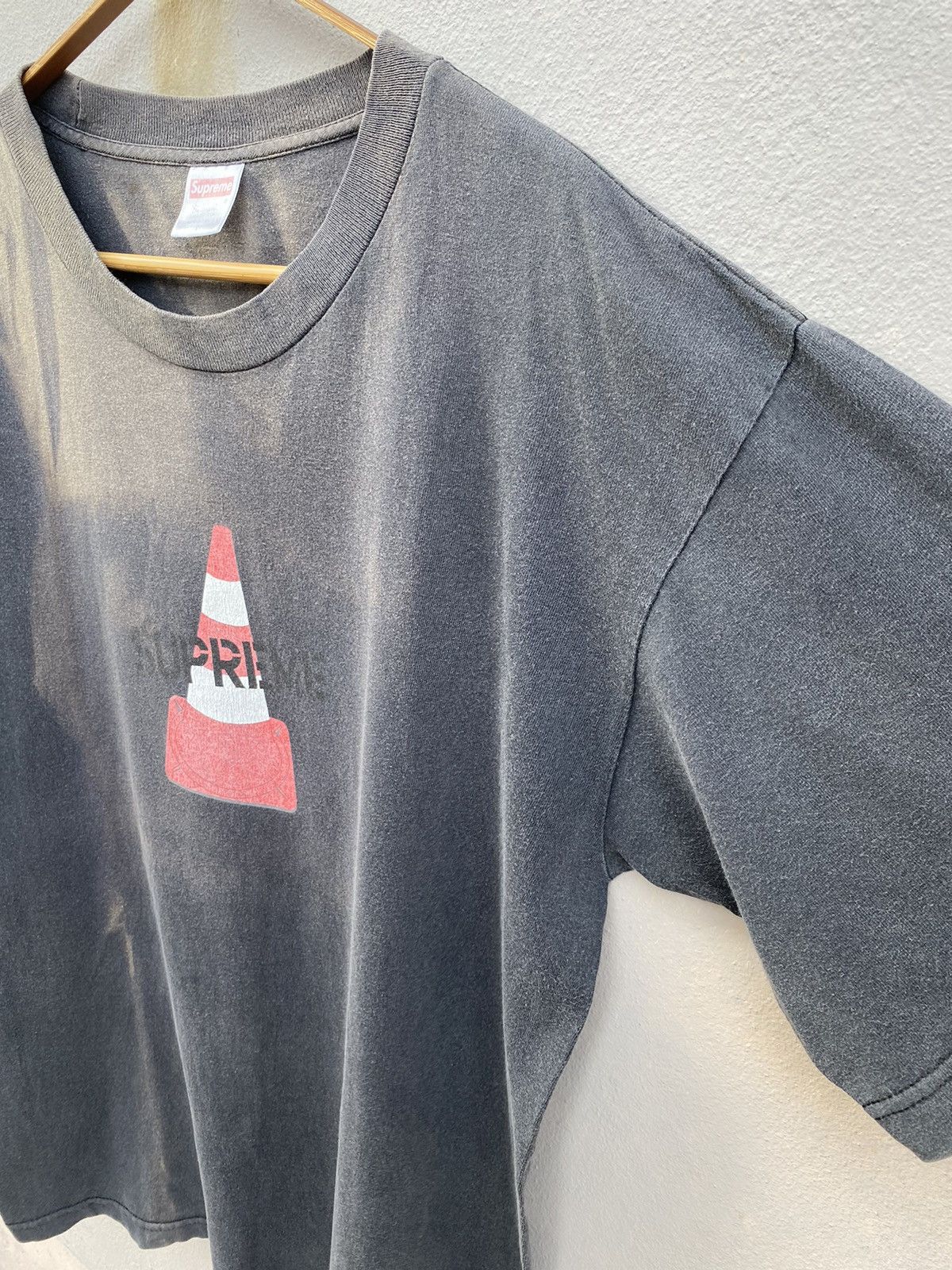 Supreme Vintage Rare 1998 SUPREME Kreftwerk Cone Sunfaded Tee Size US L / EU 52-54 / 3 - 10 Thumbnail