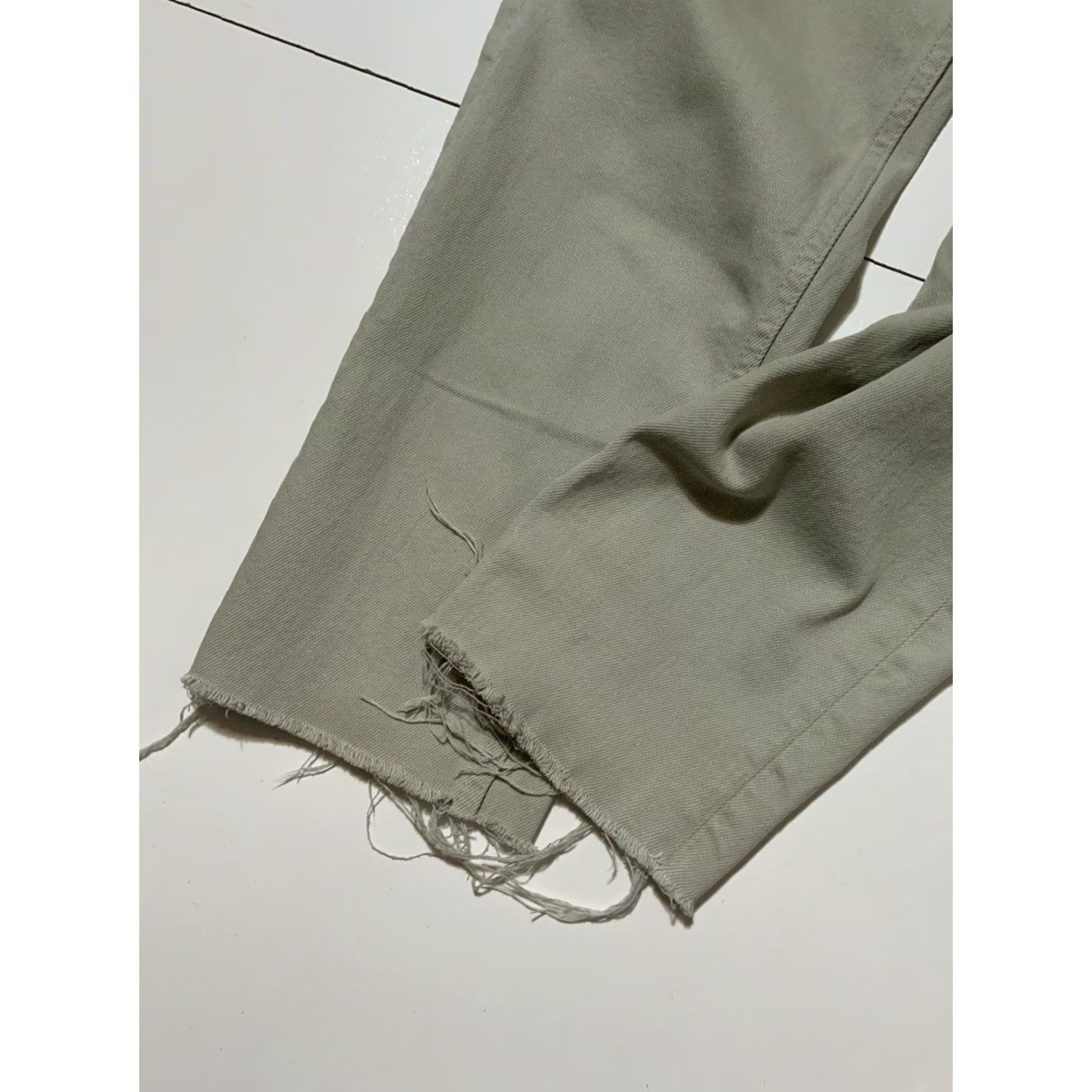 Zara Zara Man The Slim Cropped Pant Raw Edge Distressed Denim Jeans Sz. 32 Size US 32 / EU 48 - 8 Thumbnail