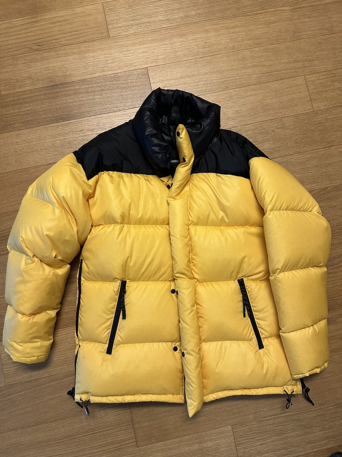 Ambush Design Runway piece! Ambush Reversible Yellow Down Jacket Size US L / EU 52-54 / 3 - 1 Thumbnail