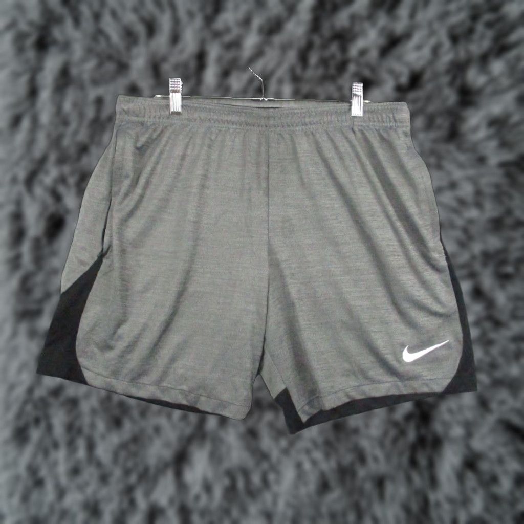 Nike Nike Flex Shorts XL Men Gray Colorblock Training Size US 36 / EU 52 - 1 Thumbnail
