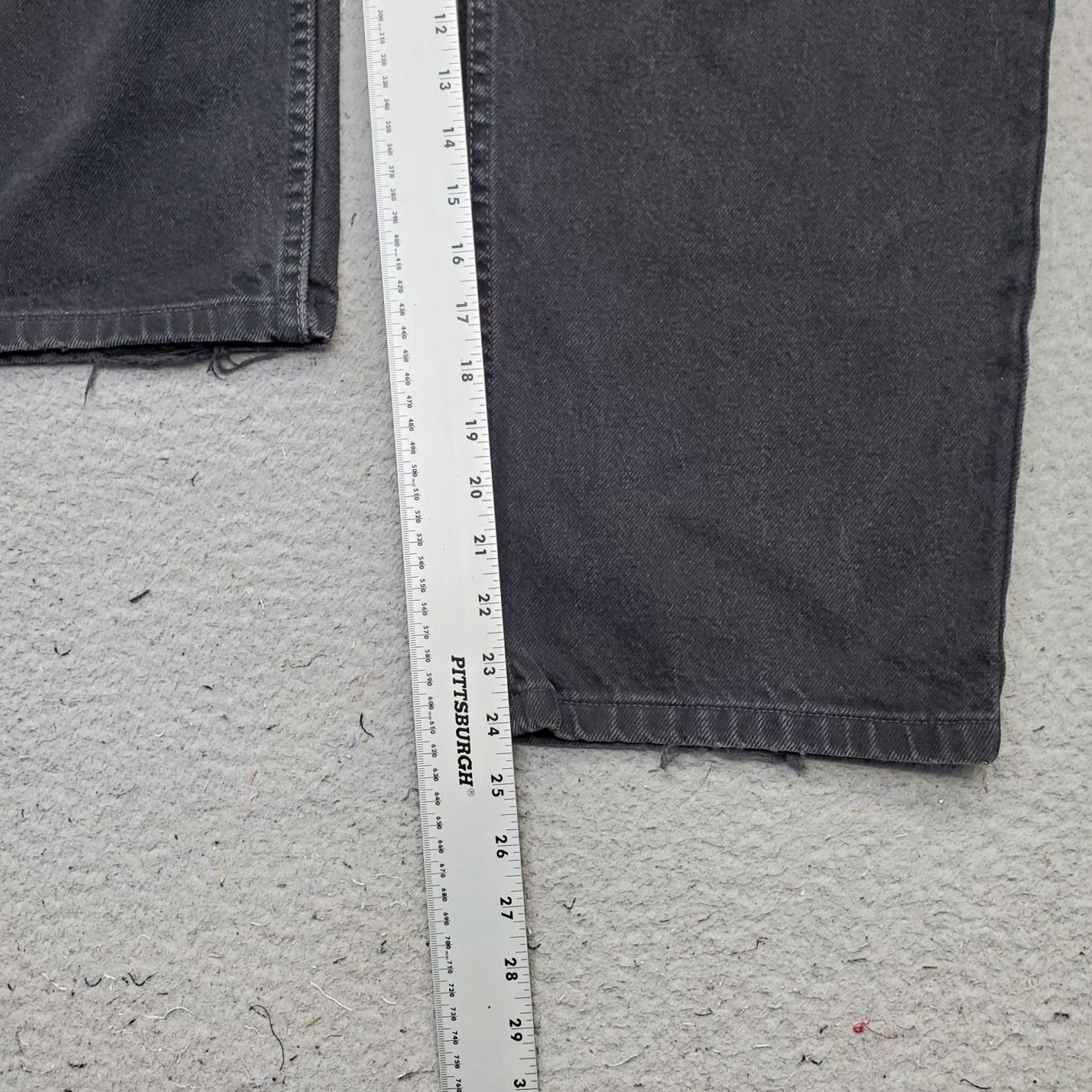 Levi's Levi's 550 Jeans Mens 36x30 Black Denim Red Tab Relaxed Fit Streetwear Grunge Jeans Mens Size 36 Black Denim 5-Pocket Design Vintage Size US 36 / EU 52 - 4 Thumbnail
