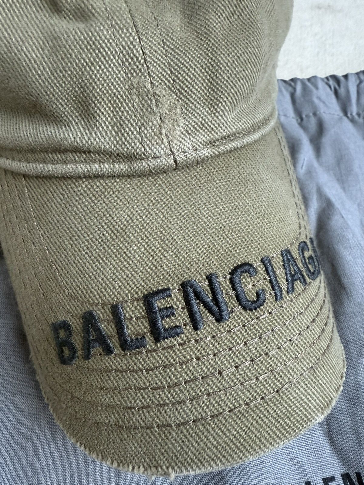 Balenciaga Balenciaga x Demna khaki military logo cap hat Grail L Size ONE SIZE - 12 Thumbnail