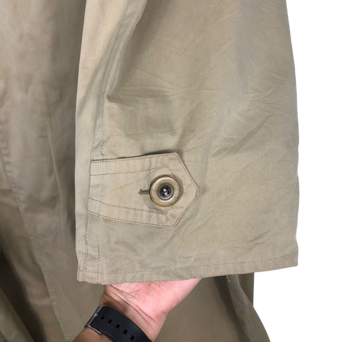 Hugo Boss Vintage Hugo Boss Utility Trench — Clean Beige Drape Size US M / EU 48-50 / 2 - 17 Thumbnail
