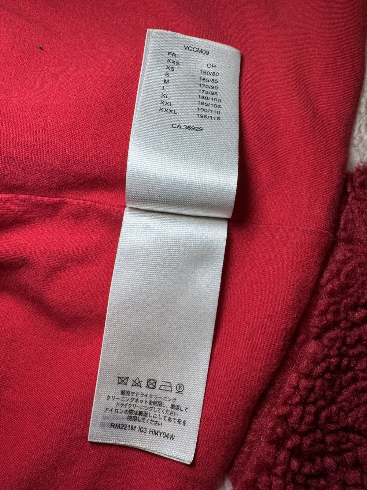 Louis Vuitton Louis Vuitton Red Checkered Fleece Size US L / EU 52-54 / 3 - 12 Thumbnail