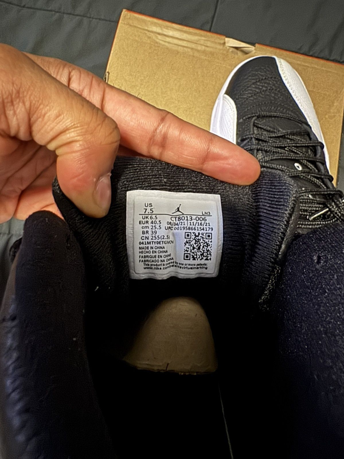 Jordan Brand Jordan 12 “Playoff” Size US 7.5 / EU 40-41 - 6 Thumbnail