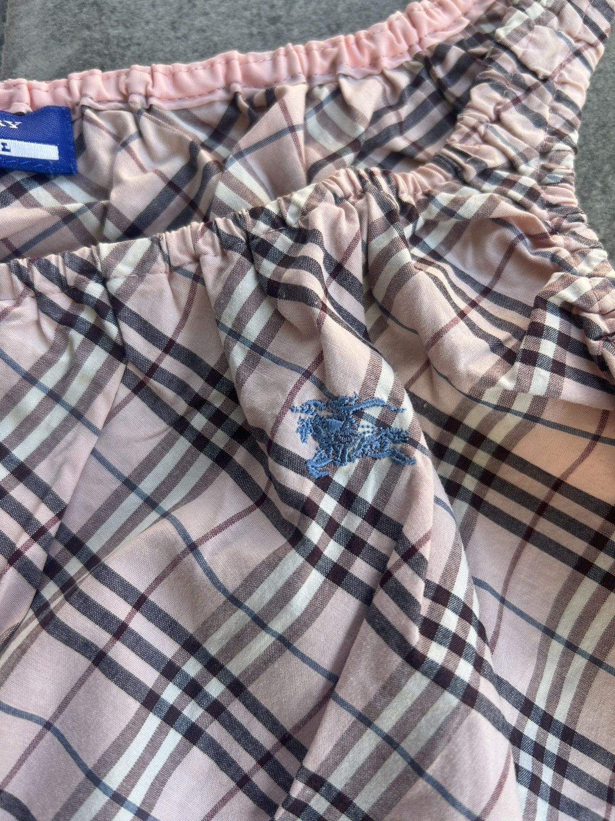 Burberry Vintage Burberry Blue Label Nova Check Camisole Top Size XS / US 0-2 / IT 36-38 - 2 Thumbnail