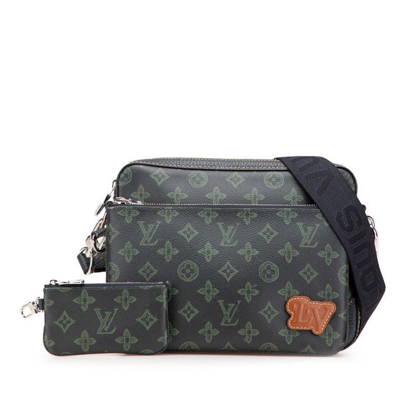 Louis Vuitton Louis Vuitton Louis Vuitton Trio Messenger Monogram Shoulder Bag Canvas Crossbody Bag M46340 DUTY FREE for USA Size ONE SIZE - 1 Thumbnail