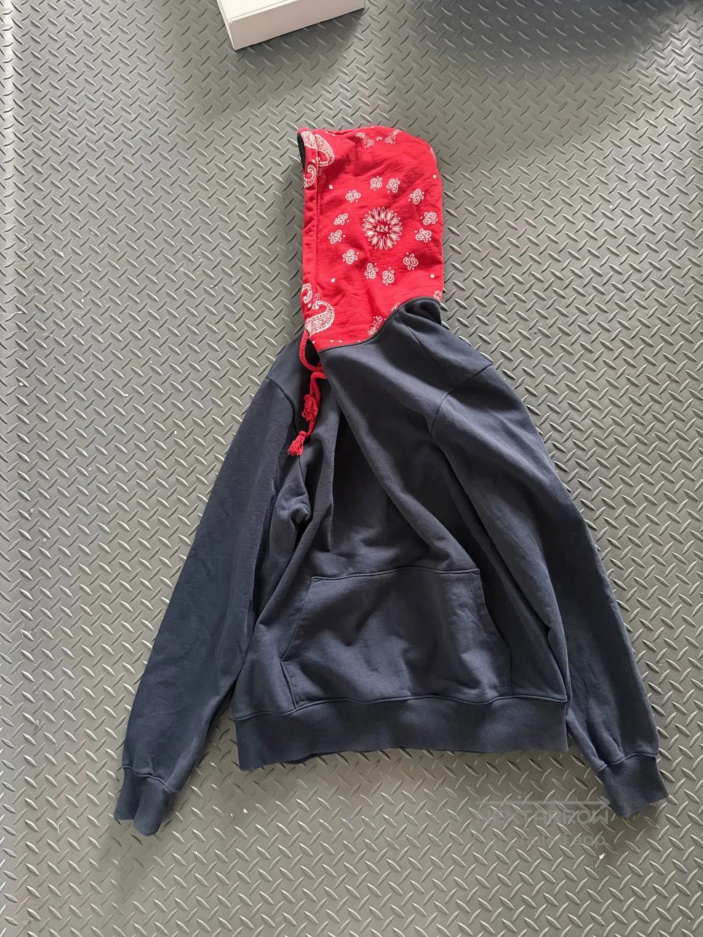 424 424 Bandana Paisley Hoodie SS18. Size US L / EU 52-54 / 3 - 3 Thumbnail