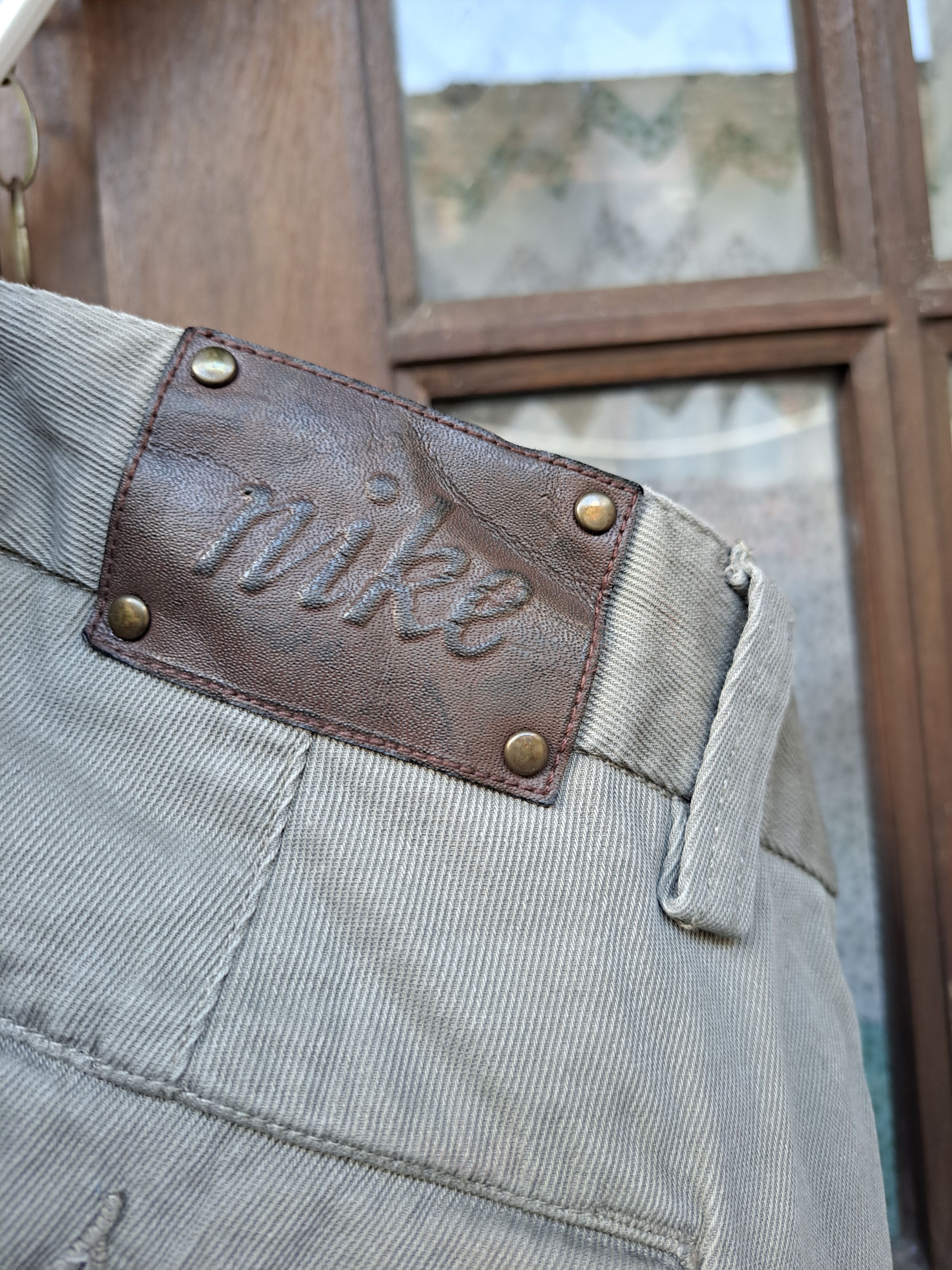Nike Vintage Nike 2005 Silver Tag Trousers Pants Mens Medium Size US 32 / EU 48 - 8 Thumbnail