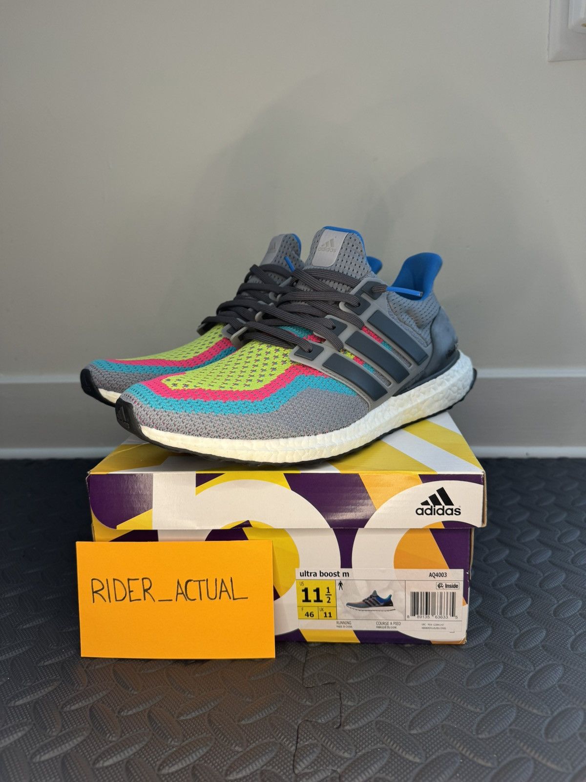 Adidas Adidas UltraBOOST m Size US 11.5 / EU 44-45 - 1 Thumbnail