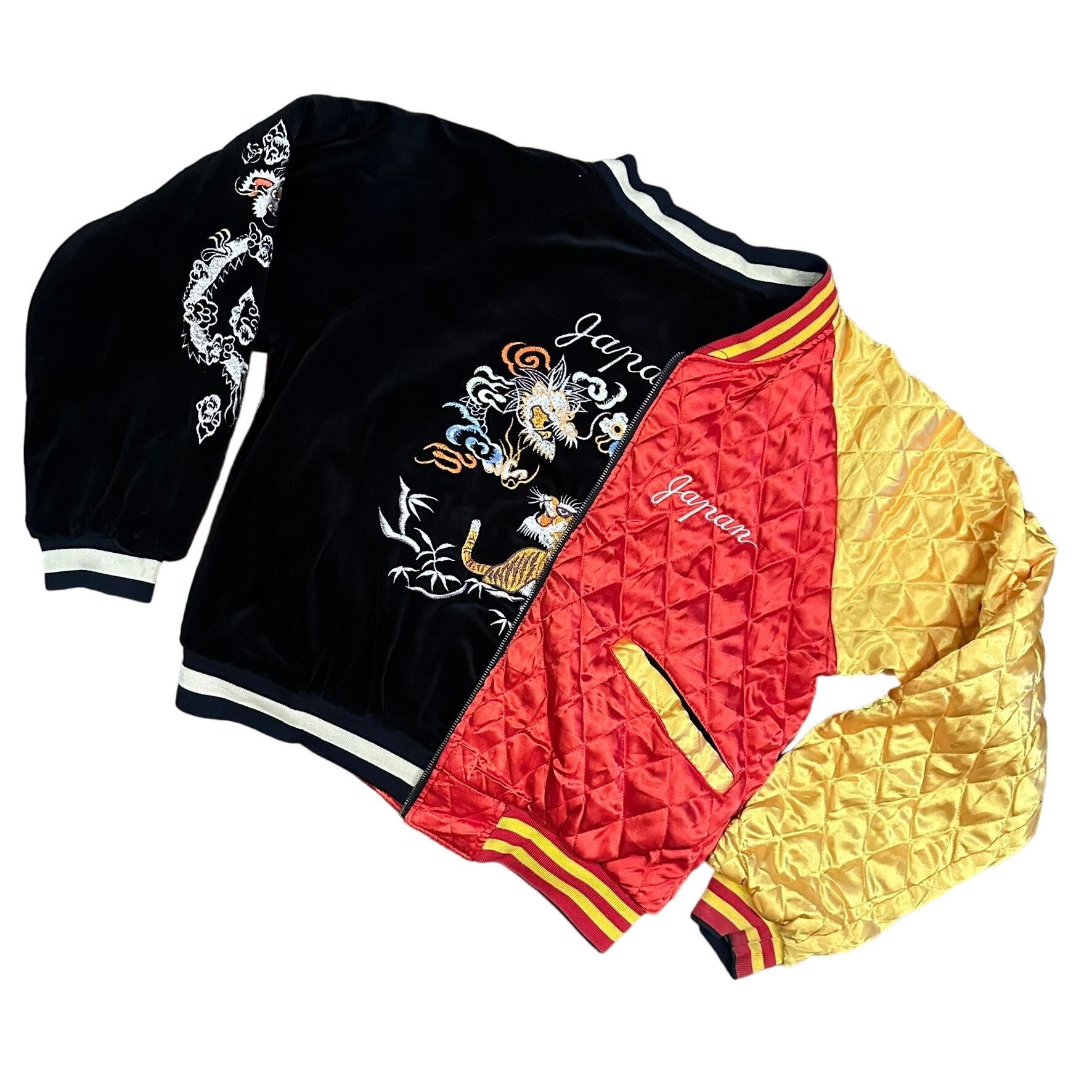 image of Sukajan Souvenir Jacket x Vintage Souvenir Jacket Sukajan Vintage Reversible Puffer Velvet Qui (Siz