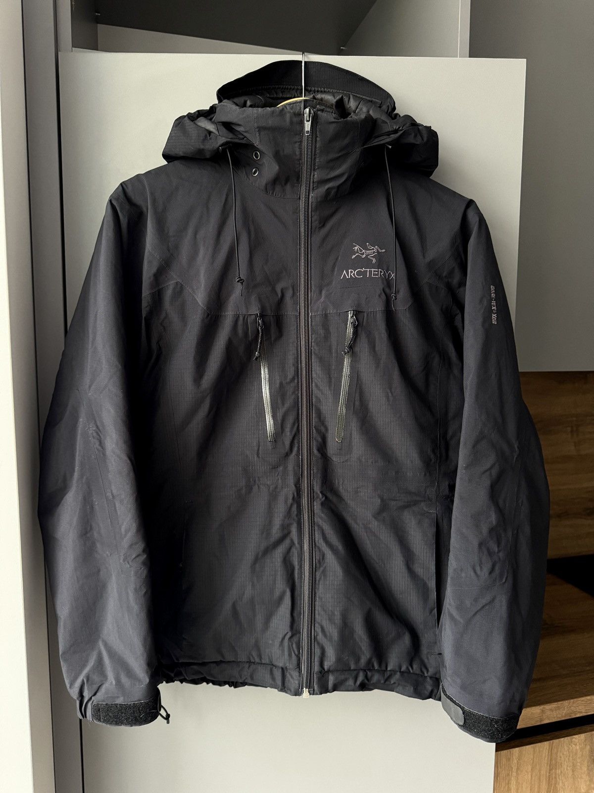 Arc'teryx Arcteryx Fission SV Black Insulated Gore Tex Primaloft