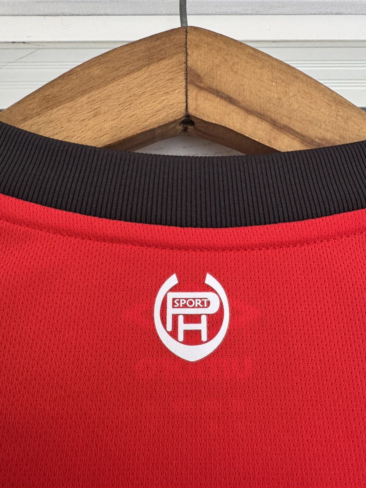 Umbro BNWT PSV Eindhoven 2017-2018 Home Soccer Jersey Football Kit Size US M / EU 48-50 / 2 - 11 Thumbnail