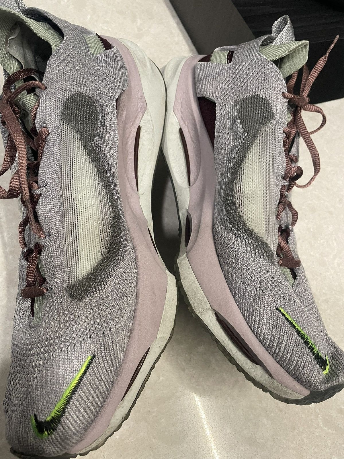 Nike Nike Spark Flyknit Burgundy Crush and Racer Blue Men 10.5 Size US 10.5 / EU 43-44 - 6 Thumbnail