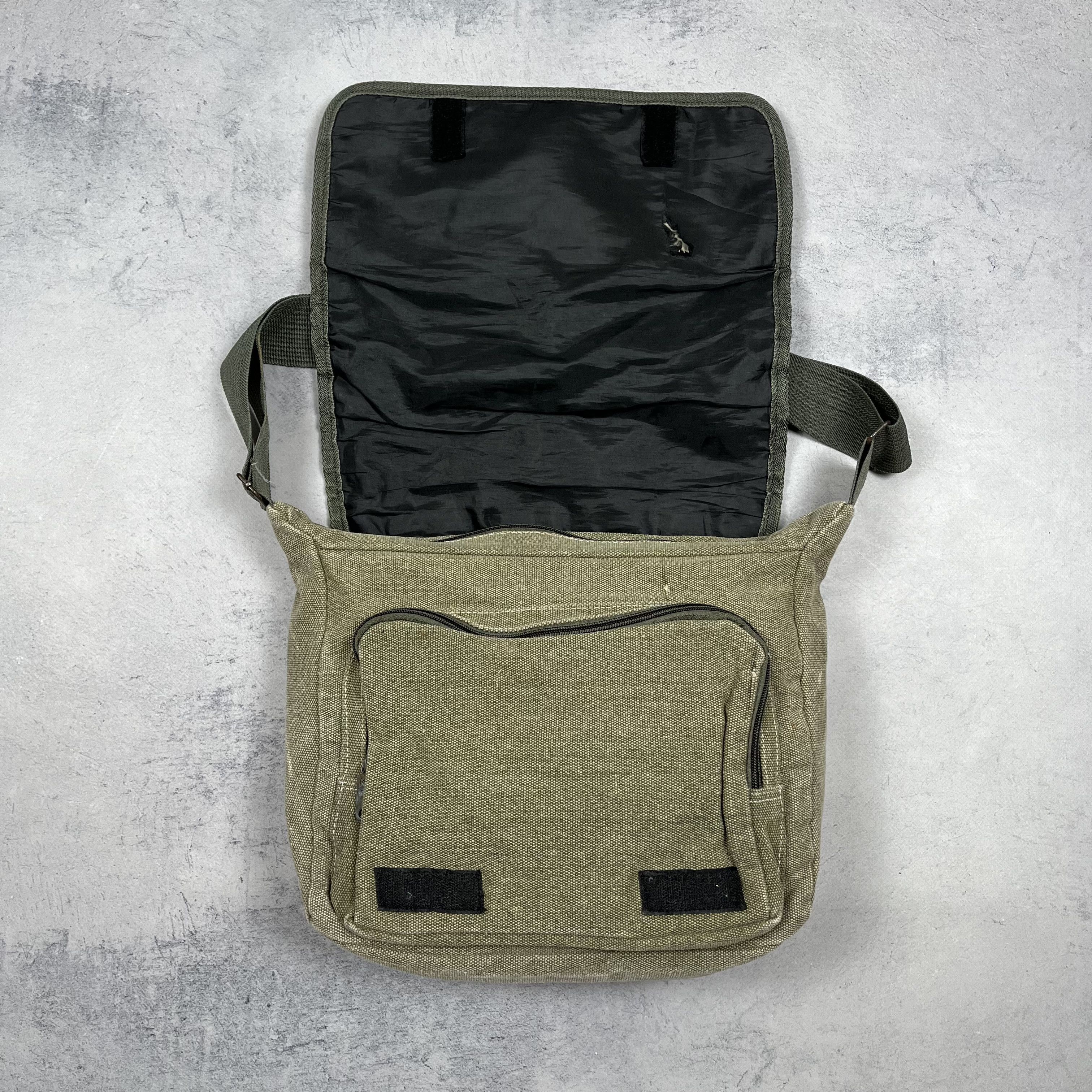 Diesel Vintage Diesel Military Y2K Crossbody Bag 2000’s Size ONE SIZE - 9 Thumbnail