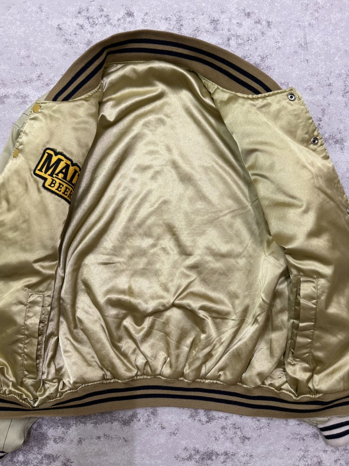 Vintage Vintage Suntory Malt’s Beer Riversible Varsity Bomber Jacket Size US L / EU 52-54 / 3 - 7 Thumbnail
