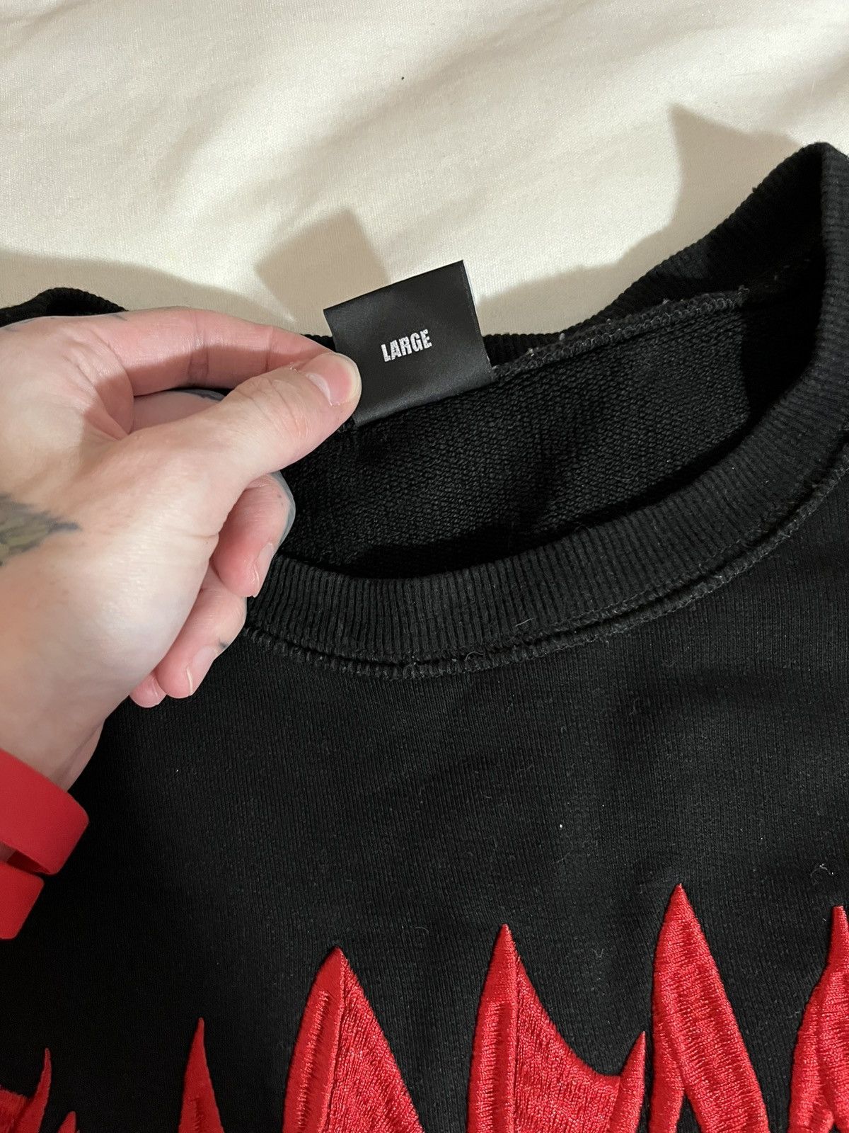 Revenge Revenge red embroidered crewneck black Size US L / EU 52-54 / 3 - 5 Thumbnail