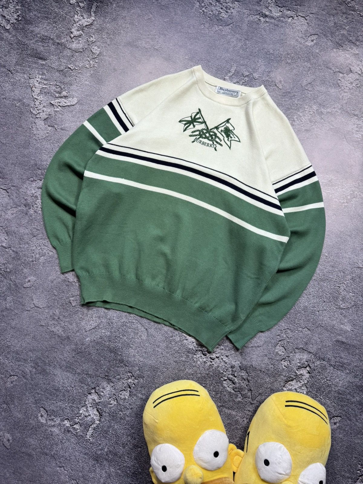 Burberry Vintage Burberrys’ Embroidered Flags Cotton Knit Sweater Size US L / EU 52-54 / 3 - 1 Thumbnail