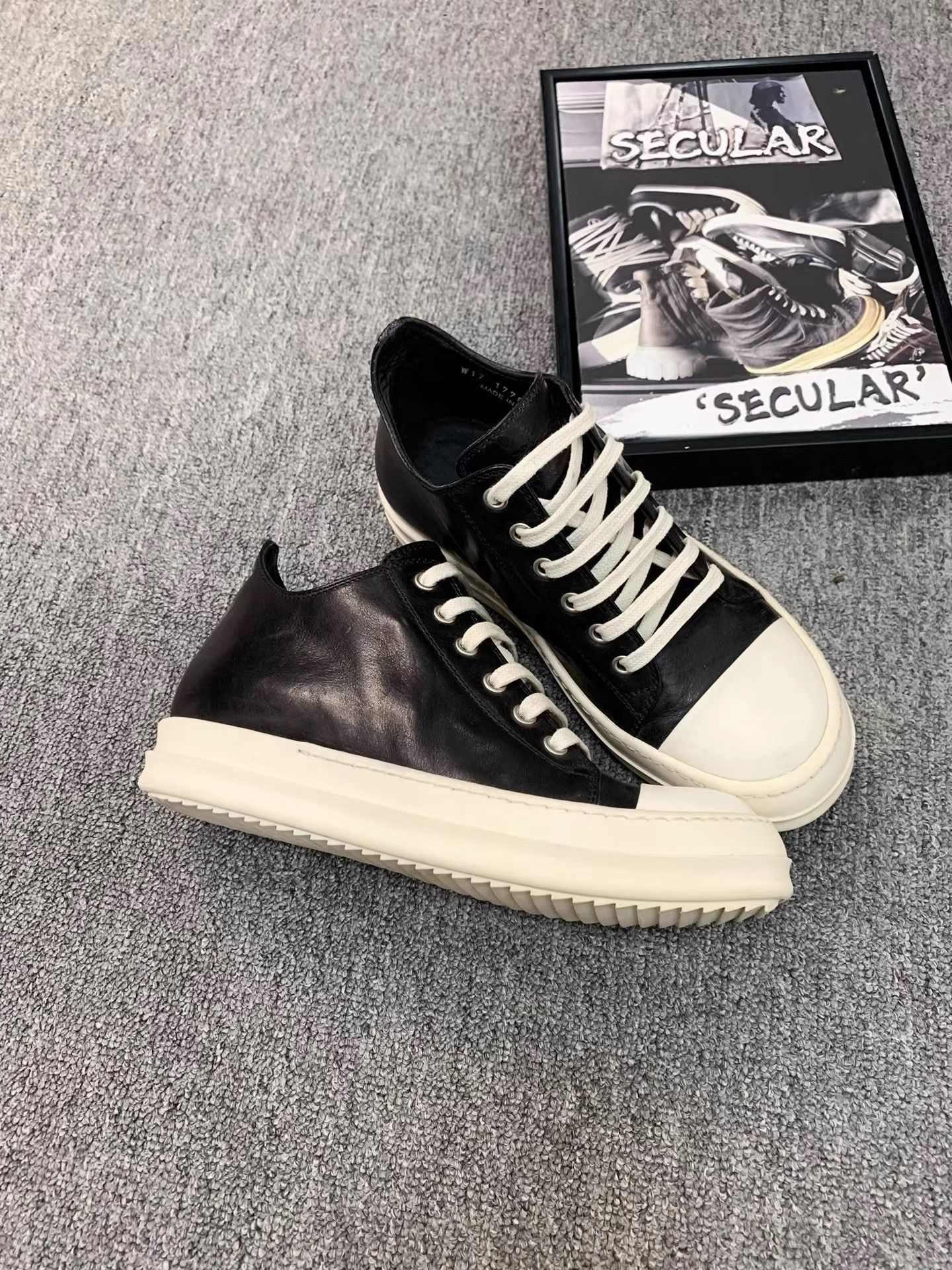 Rick Owens Rick Owens Mainline Leather Low Top Sneakers K34 Size US 6.5 / IT 36.5 - 1 Thumbnail