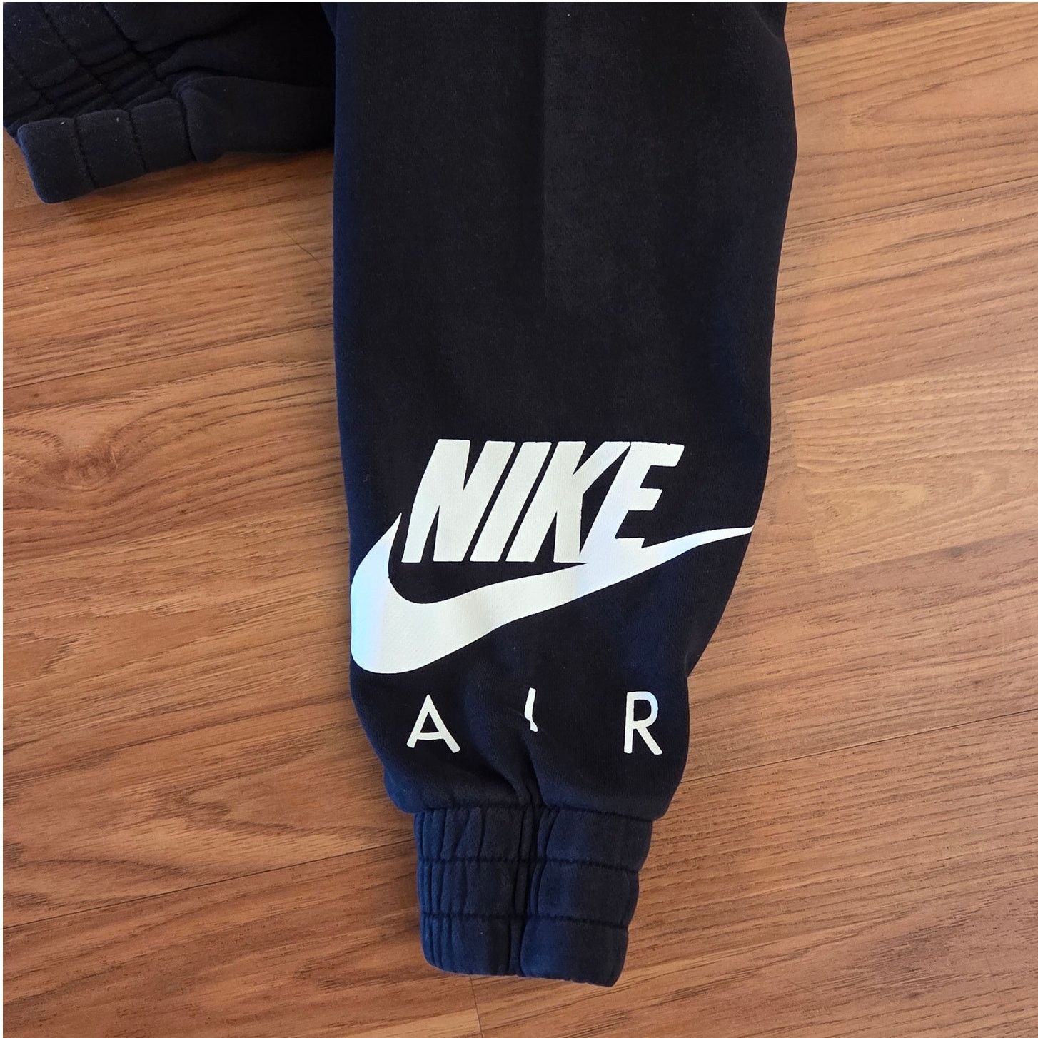 Nike Comfortable Black Nike Air Sweatpants with White Logo - XS Size 30" / US 8 / IT 44 - 3 Thumbnail