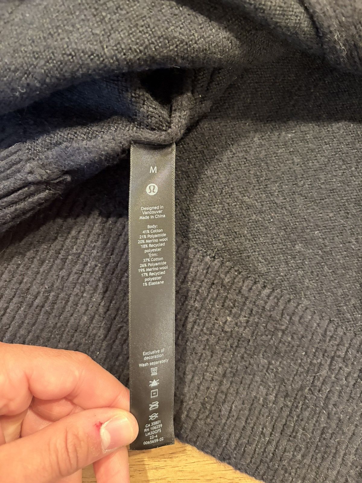 Lululemon Lululemon Knit Cardigan Size M Black Size US M / EU 48-50 / 2 - 3 Thumbnail