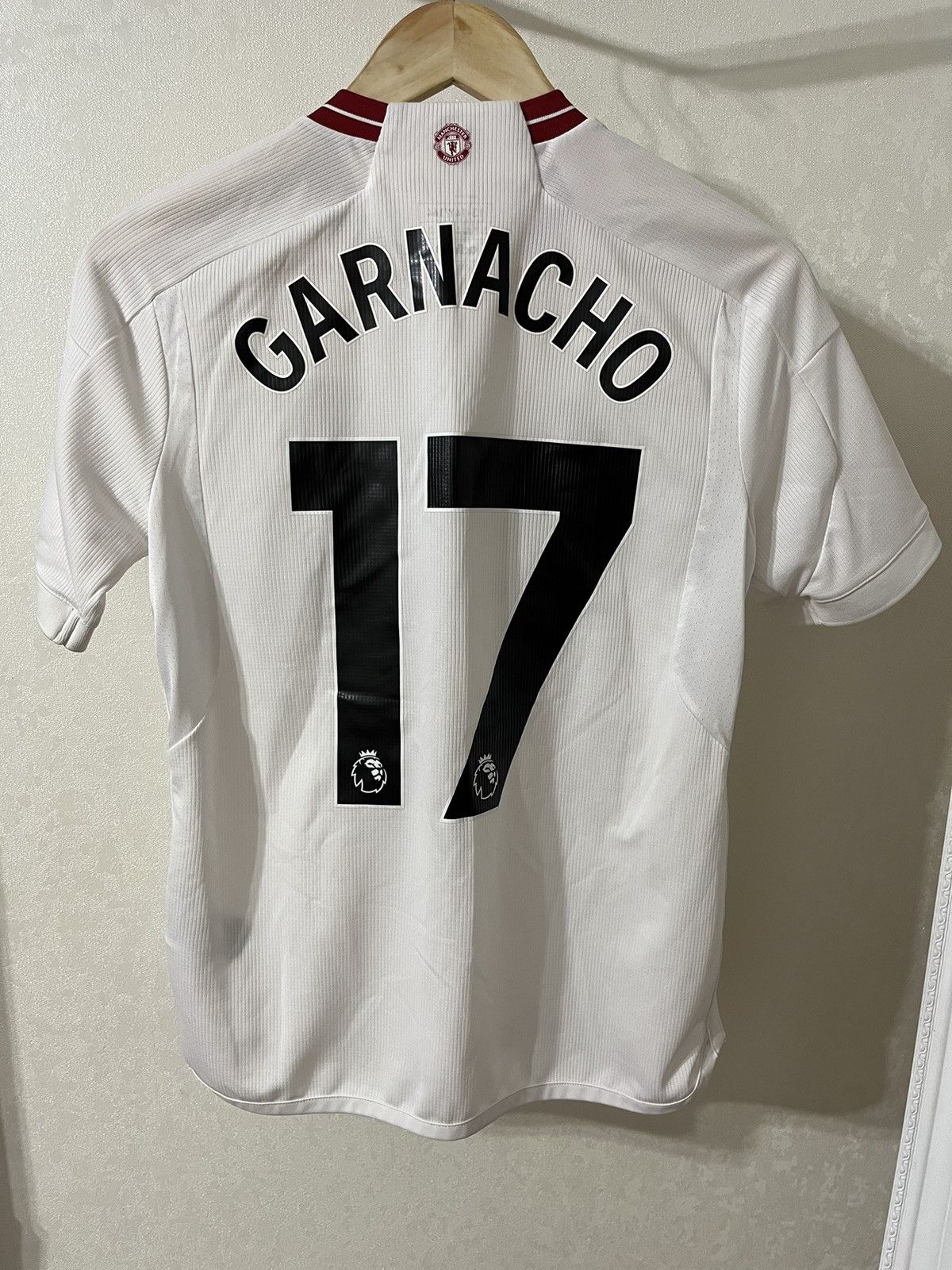 Other Manchester United 23/24 #17 Garnacho Boys 13/14y Jersey Size US XXS / EU 40 - 2 Thumbnail