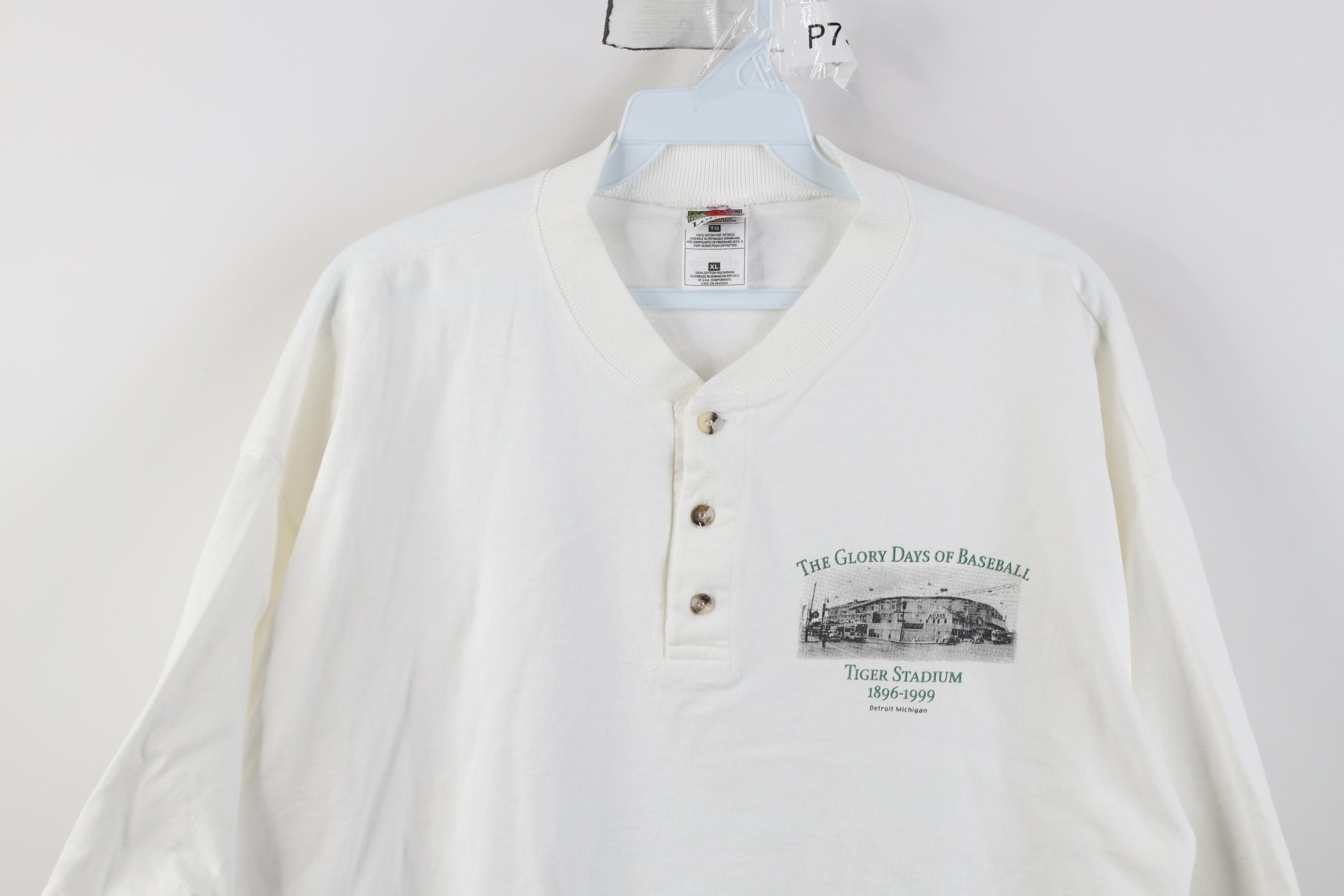 Vintage Vintage 90s Tiger Stadium Tigers Short Sleeve T-Shirt Size US XL / EU 56 / 4 - 2 Thumbnail