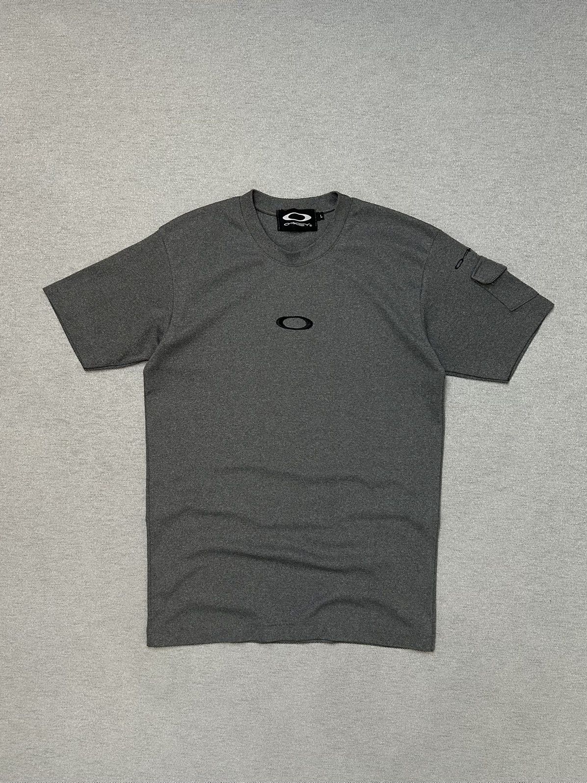 Oakley Oakley bootleg t-shirt Size US L / EU 52-54 / 3 - 1 Thumbnail