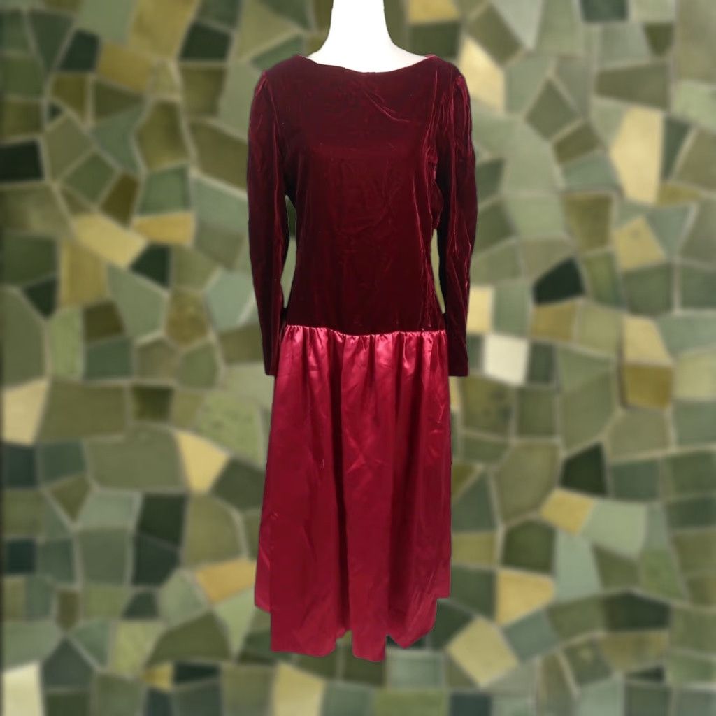 Velvet VINTAGE 80s Burgundy Red Velvet Drop Waist Formal Midi Dress M Women Long Sleeve Velvet Satin Zip Back A-Line Size M / US 6-8 / IT 42-44 - 1 Thumbnail