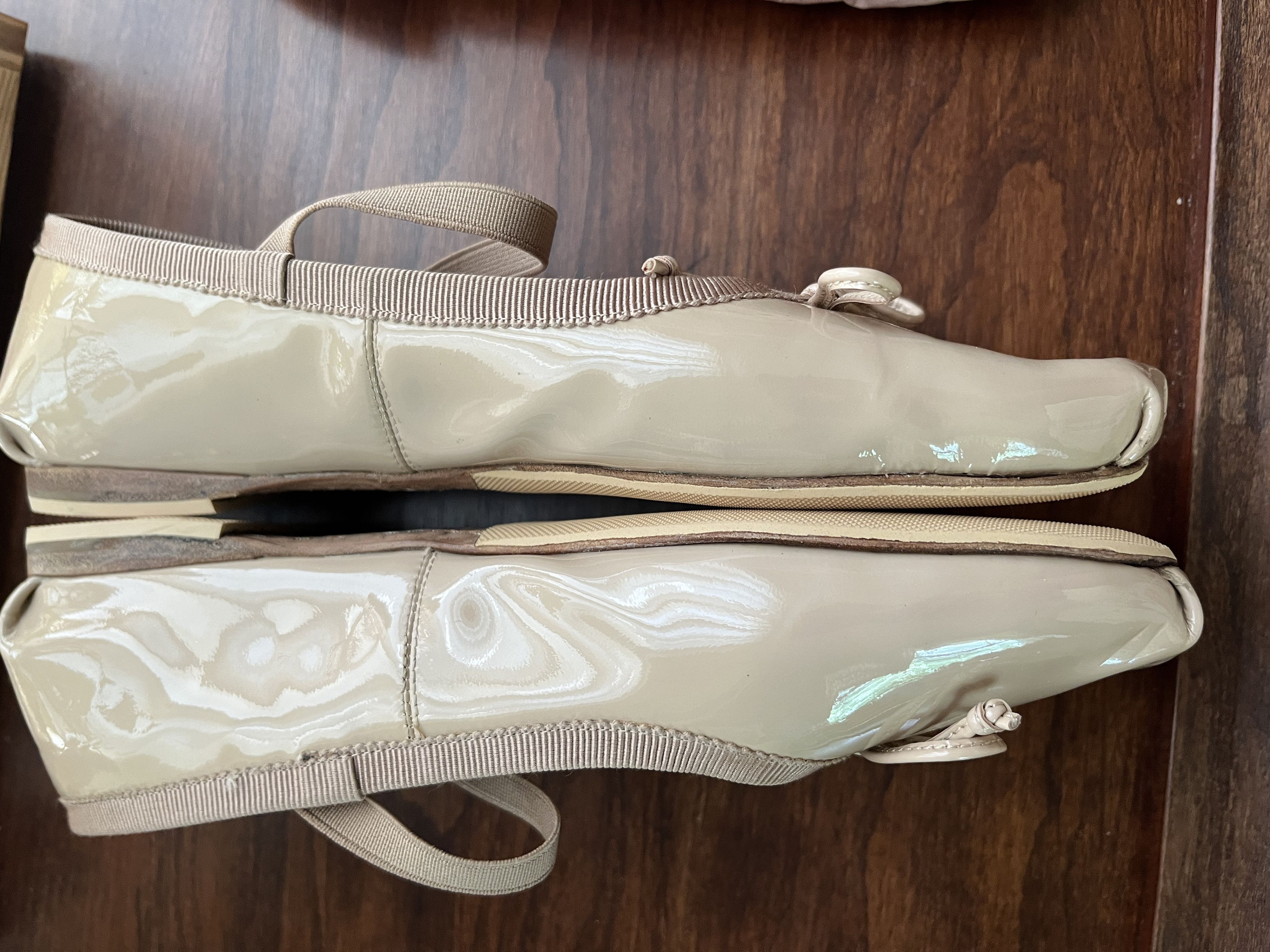 Miu Miu Miu Miu ballet flats patent leather beige size 35 Size US 5 / IT 35 - 5 Thumbnail