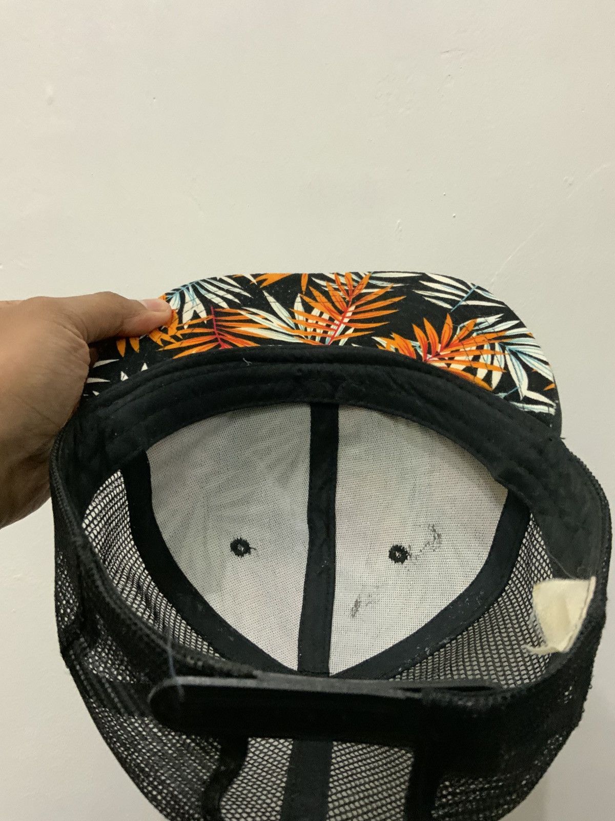 Japanese Brand Flower Art Fern Fade Trucker Hat Size ONE SIZE - 10 Thumbnail