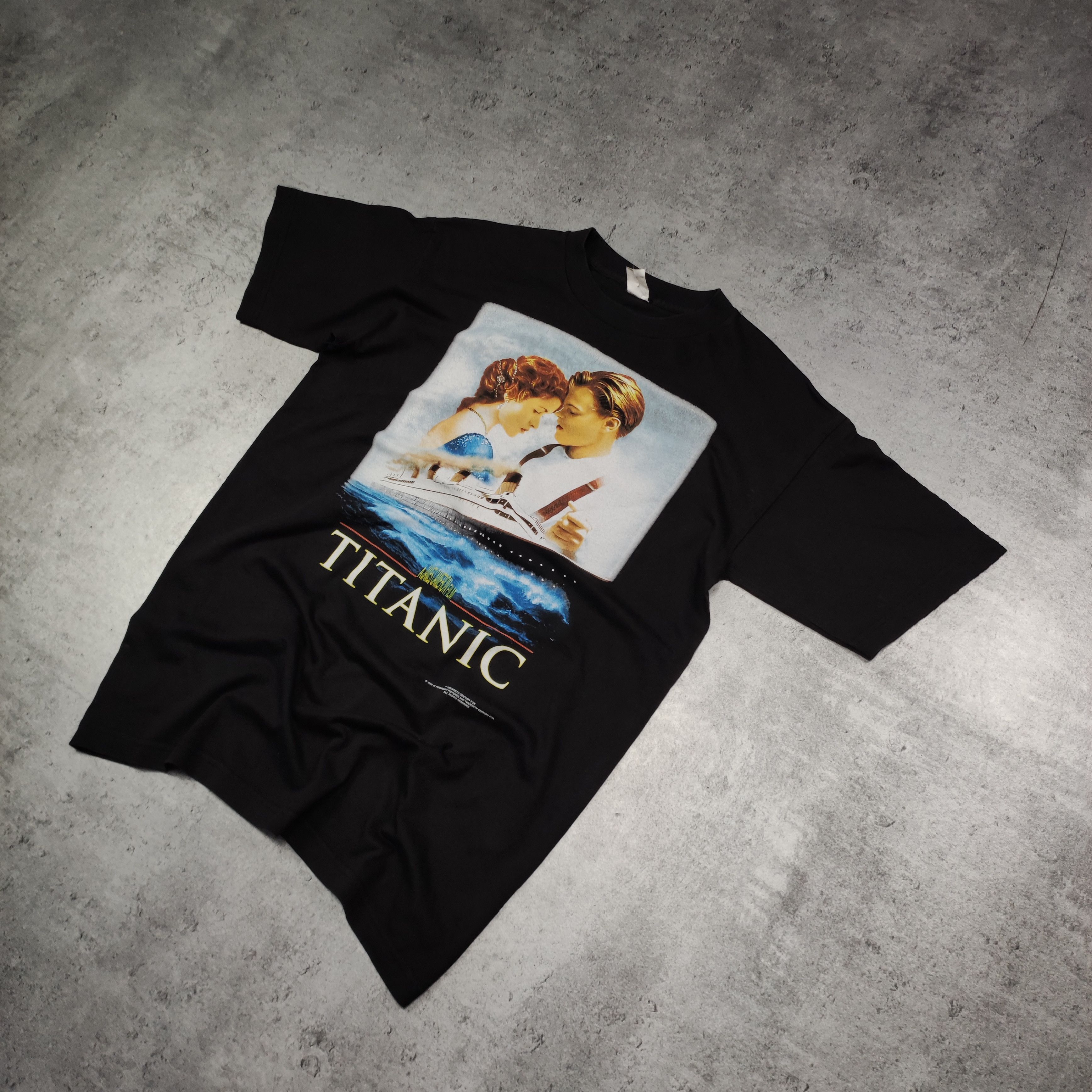 Band Tees × Vintage RARE Vintage Og 1998 Titanic Merch Promo Tee Size US M / EU 48-50 / 2 - 3 Thumbnail