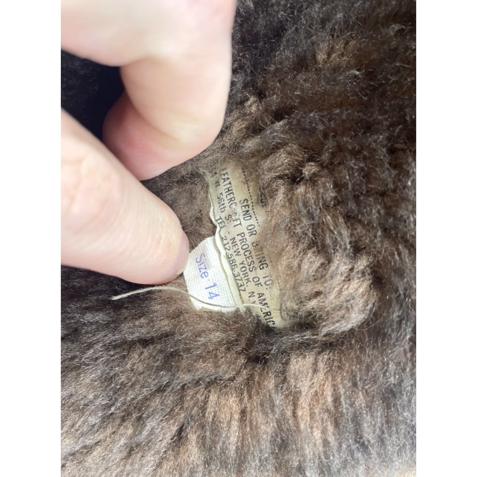 Vintage VINTAGE Women’s Sheepskin Shearling Leather Coat Jacket 14 USA Medium Brown 90s Parka Wool Lining Fur Buttons Size XL / US 12-14 / IT 48-50 - 3 Thumbnail