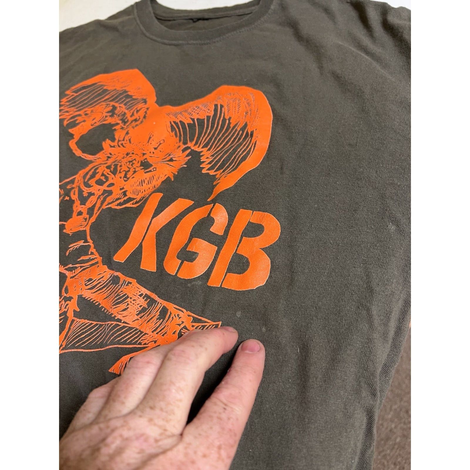 Vintage KGB Band Concert T-shirt Brown Large Men Crew Neck Short Sleeve Cotton Blend Buzzard Punk Rock Shirt Size US L / EU 52-54 / 3 - 4 Thumbnail