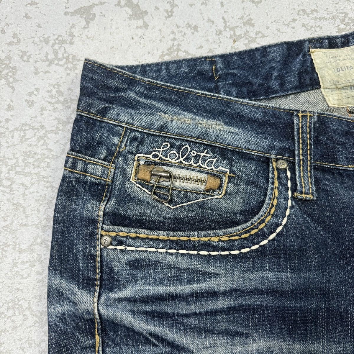 If Six Was Nine Distressed - 2000s Lolita Washed Blue Jeans Size US 36 / EU 52 - 9 Thumbnail