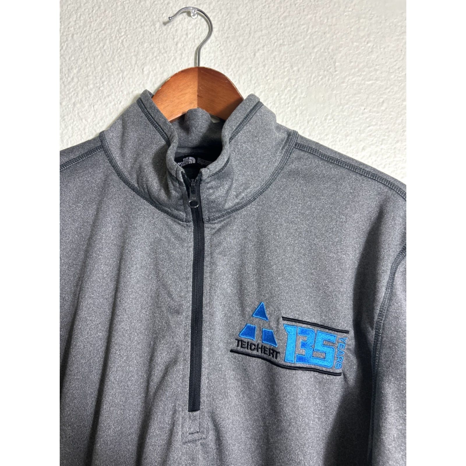 The North Face The North Face Tech 1/4 Zip Fleece Shirt Men's XL Gray Embroidered Logo Outdoor Classic Pullover Size US XL / EU 56 / 4 - 3 Thumbnail