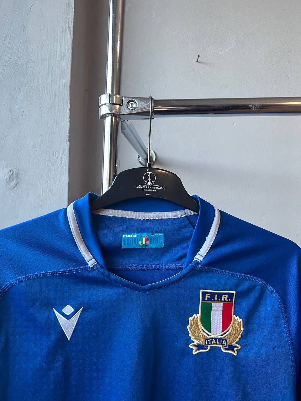 Macron 2021/22 ITALY(ITALIA) TEAM HOME RUGBY JERSEY SHIRT MACRON XL Size US XL / EU 56 / 4 - 5 Thumbnail