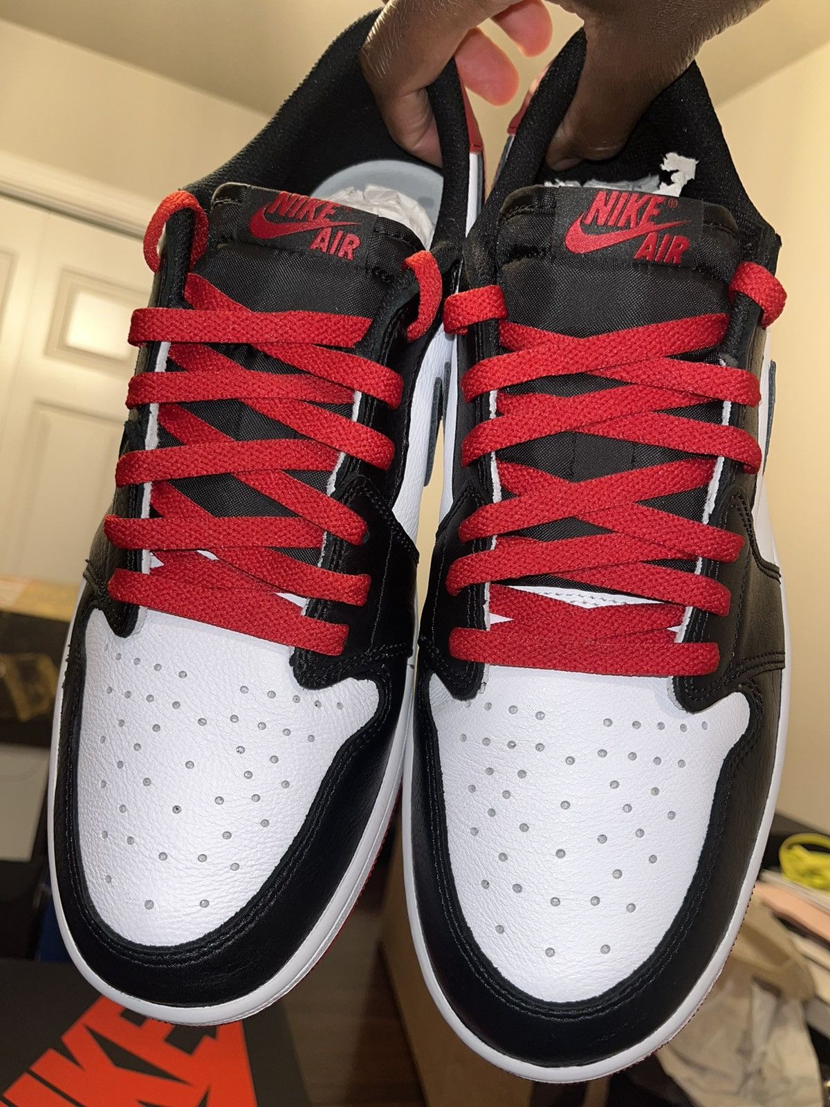 Jordan Brand × Nike Air Jordan 1 Retro Low OG Black Toe Size US 12.5 / EU 45-46 - 1 Thumbnail