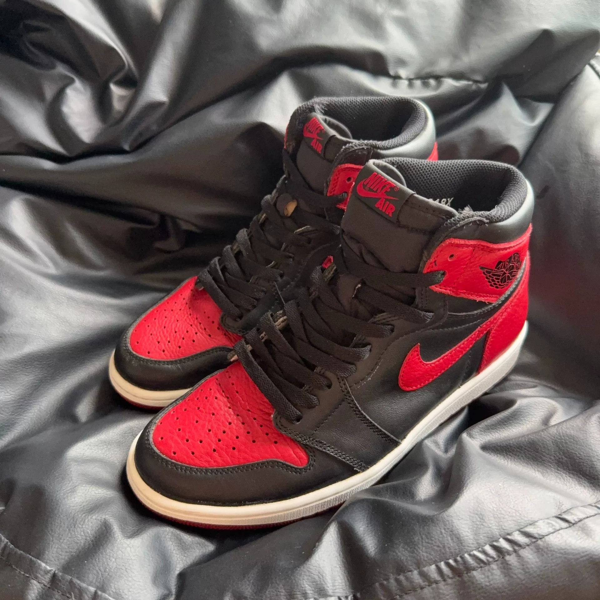 Nike Nike Black Lowtop Sneakers 42 Men Size US 9 / EU 42 - 1 Thumbnail