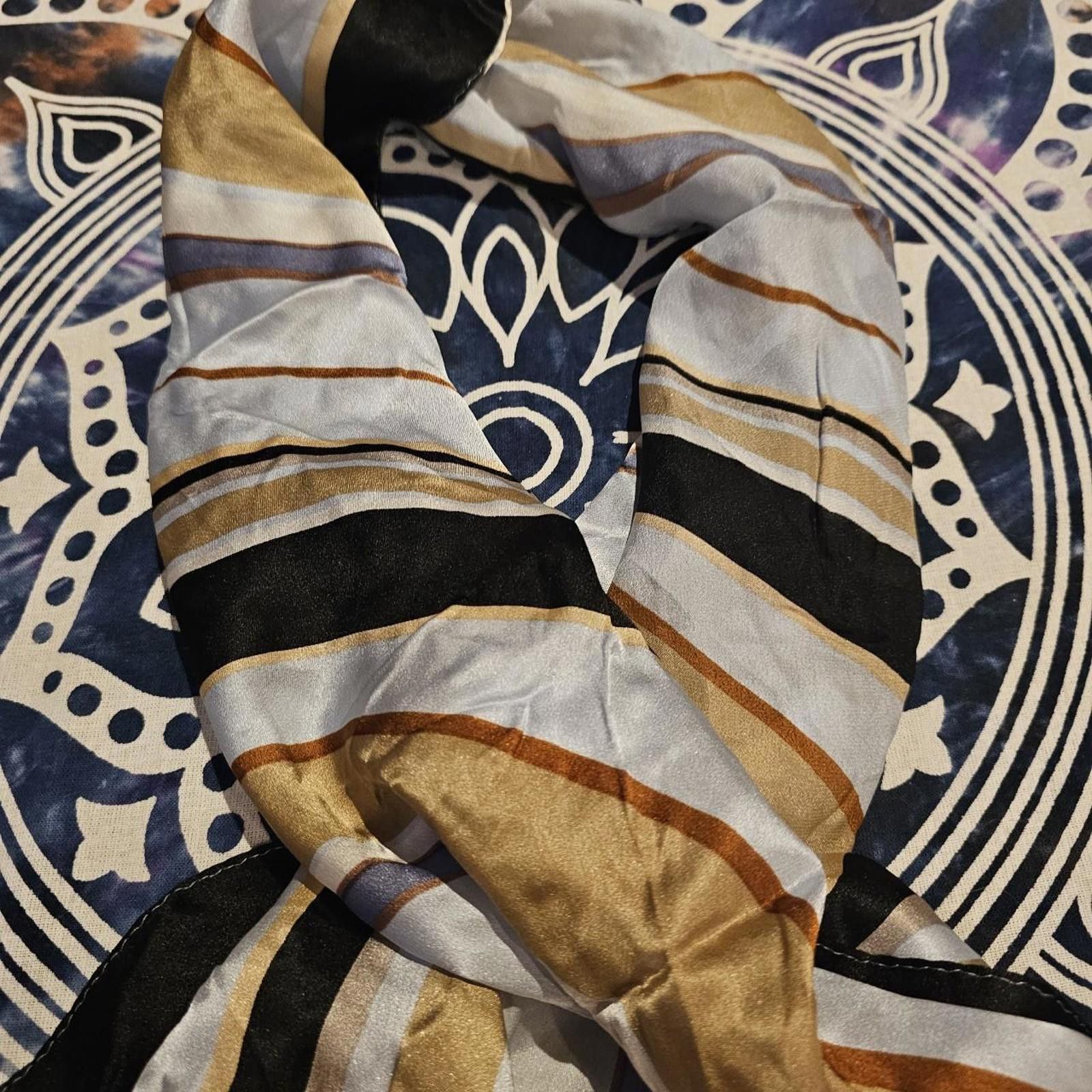 Ecko Unltd. Echo Women's Black and Gold Vintage Scarf Size ONE SIZE - 4 Thumbnail