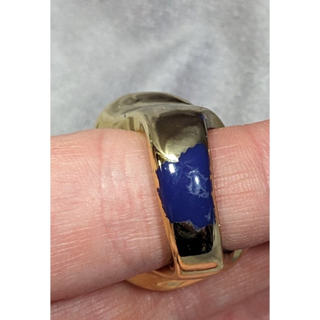 Other Chunky Plastic Metallic Gone Tone Fashion Ring Size 6 1/2 Size ONE SIZE - 15 Thumbnail